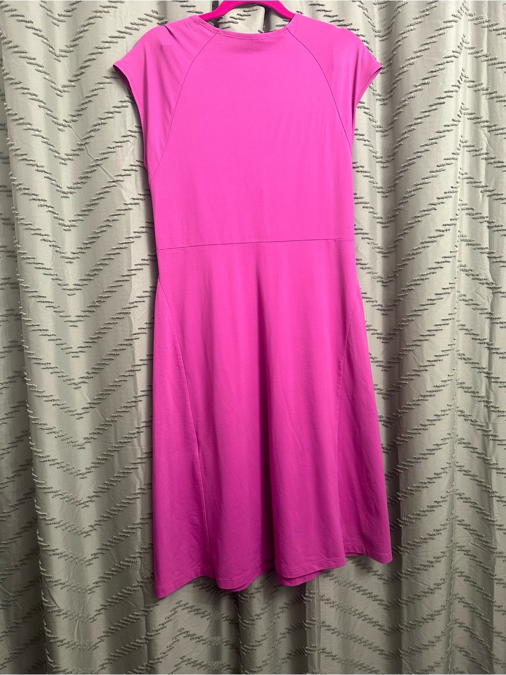 Patagonia midi dress size L
Pink purple liliac
Super flattering - Picture 5 of 6
